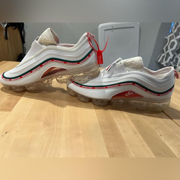 Mens 12 Nike vapor air max 97 OG UNDEFEATED NIB - Picture 3 of 6